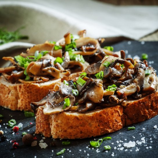 Грінки з грибами у духовці