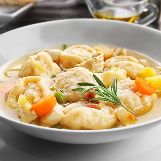 Галушки з бульйоном