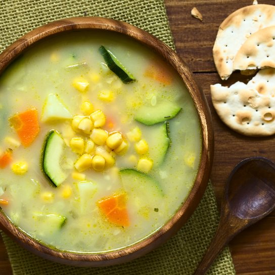 Кукурудзяна юшка із цукіні