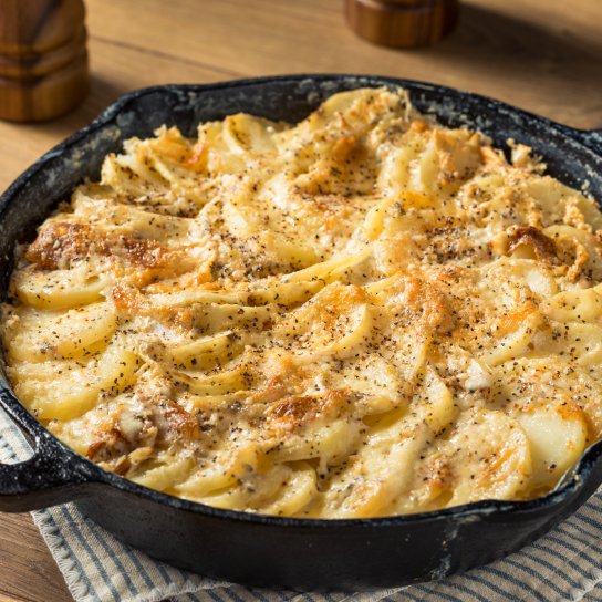 Картопляний гратен з цибулею