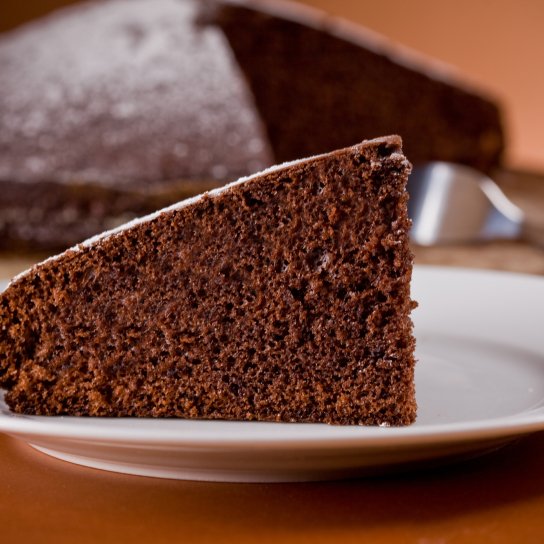 Бісквітний пиріг з варенням