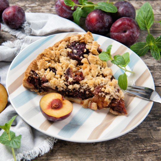 Пиріг зі сливами