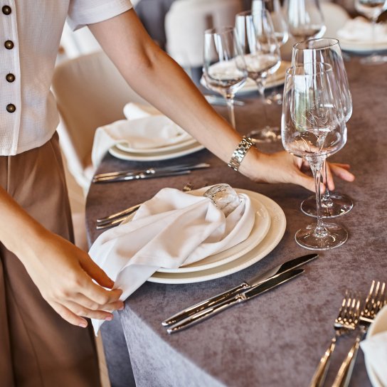 сервірування столу