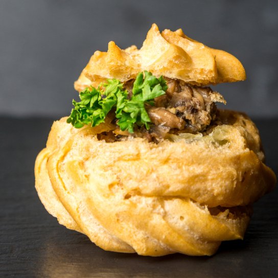 Профітролі з паштетом для фуршету