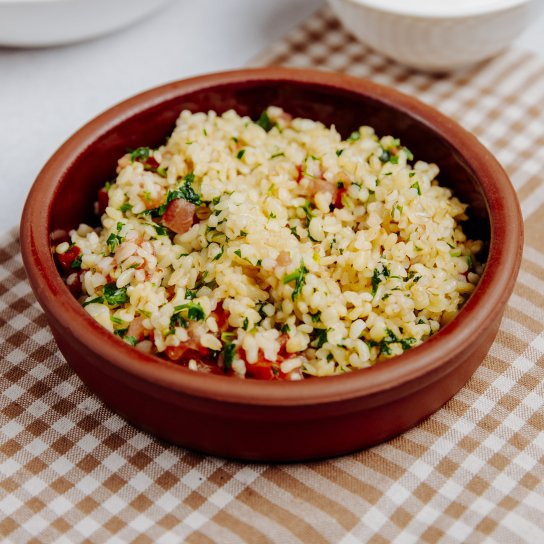 Кускус з овочами і куркою