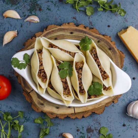 Фаршировані конкільйоні