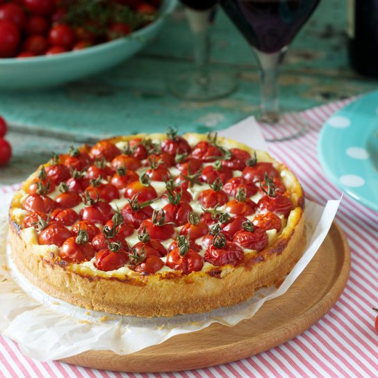 Чизкейк з помідорами чері