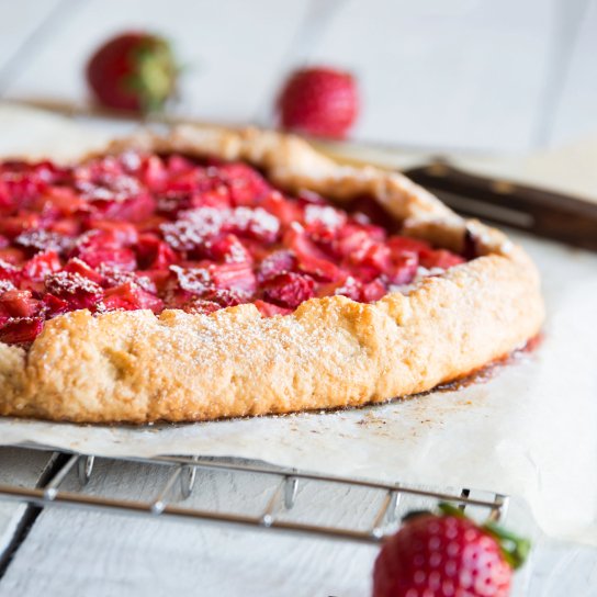 Галета з полуницею і маскарпоне