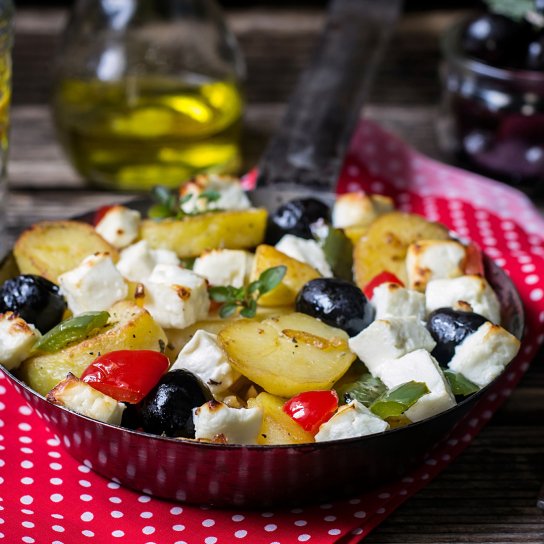 картопля з фетою й оливками