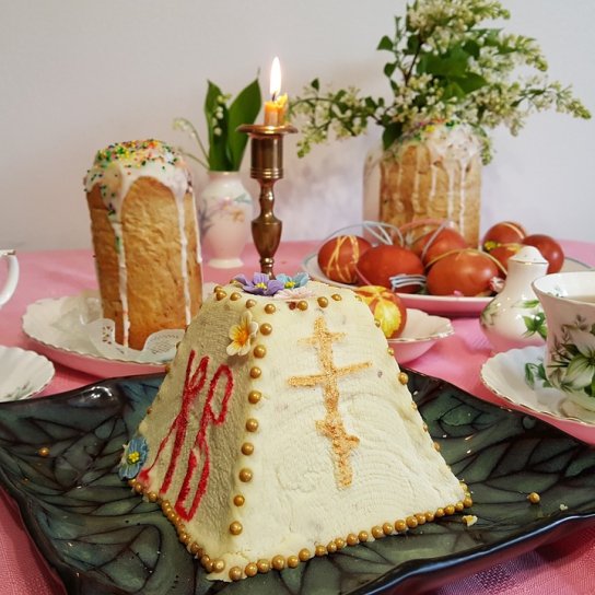 Великодній стіл