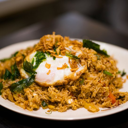 Рис Nasi Goreng з яйцем