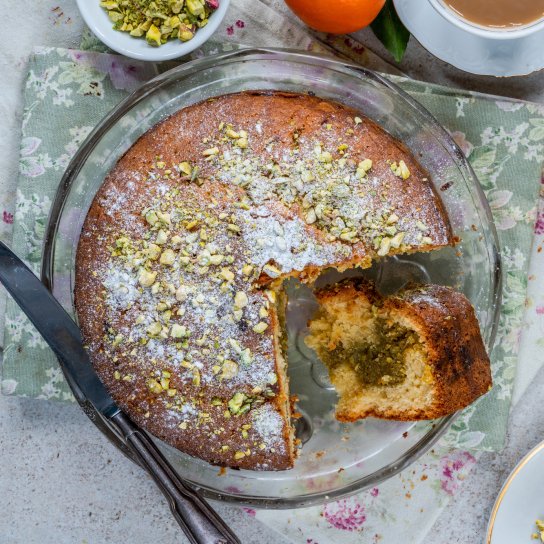 Панетоне з фісташковим кремом