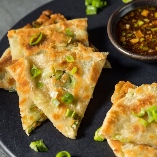 Коржики з цибулею