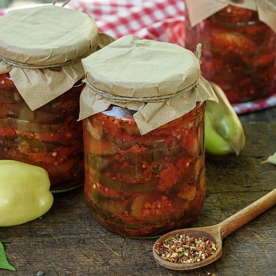 Закуска з баклажанів у банці