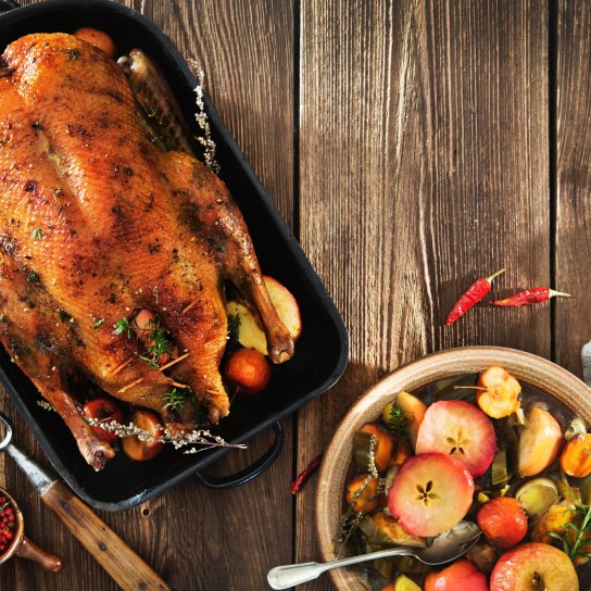 Запечена качка з яблуками