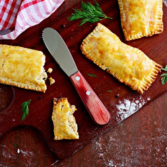 Пиріжки з курятиною і яйцями рецепт