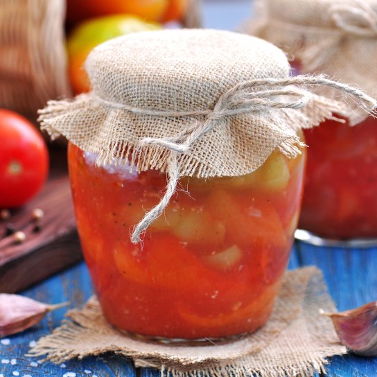 Перець в томатному соусі