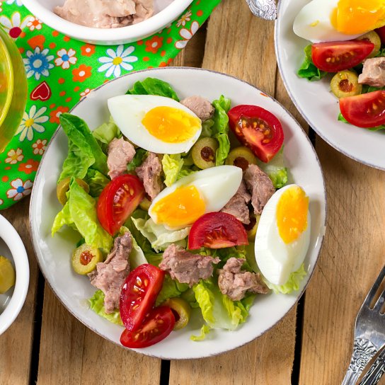 Салат з печінкою тріски