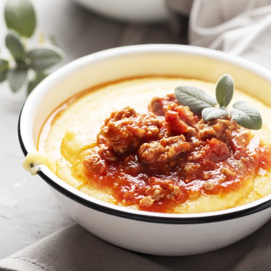 М'ясне рагу з полентою