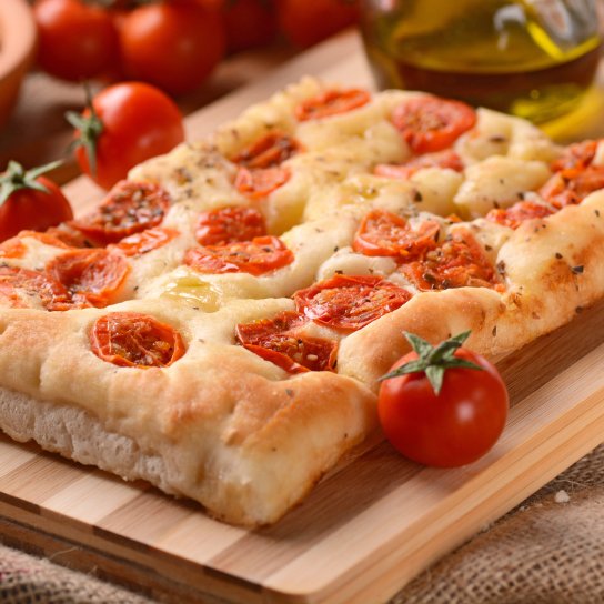 Пиріг з помідорами та цибулею