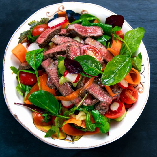 Салат з яловичиною