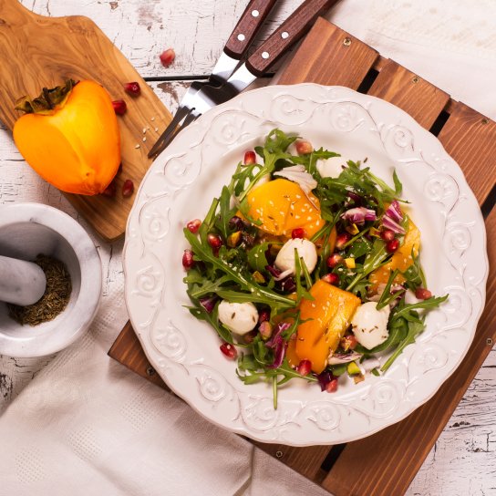 Салат з хурмою