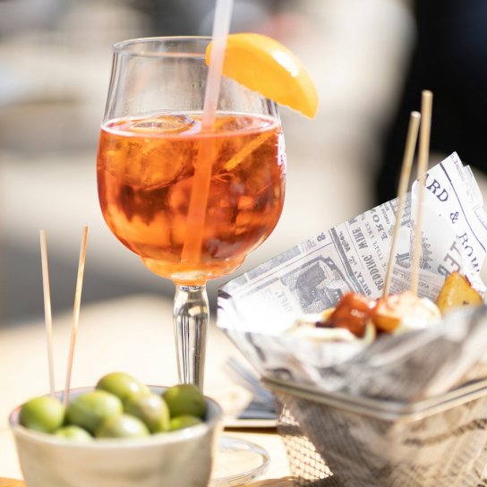 Як готують апероль шприц в Італії