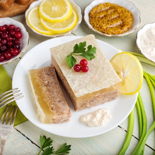 Холодець зі свинячої рульки