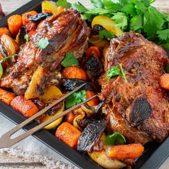 Стегна індички в глазурі