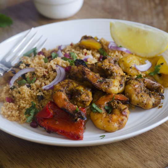 Кускус з креветками і ковбасою