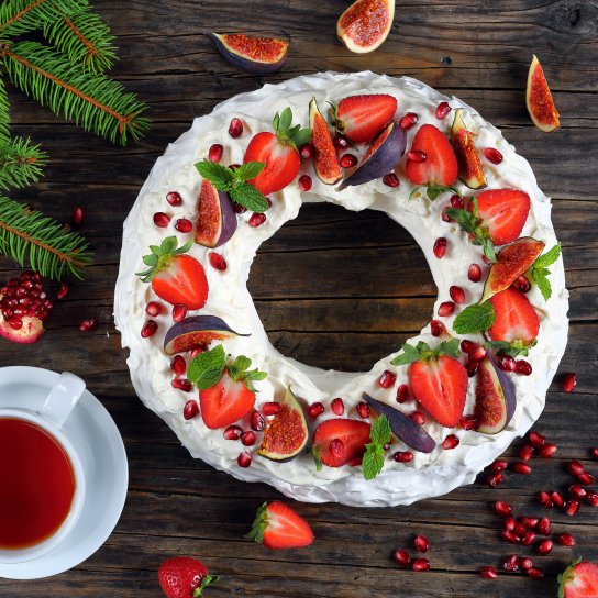 Торт «Павлова» з ягодами