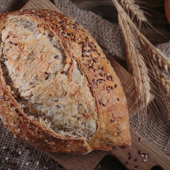 Спельтовый хлеб с льном