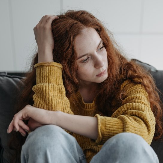 Сумна дівчина