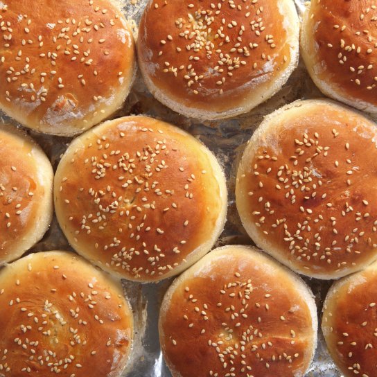 Булочки для бургерів з кунжутом