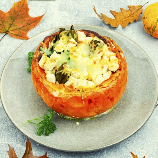 Фарширований гарбуз з шинкою