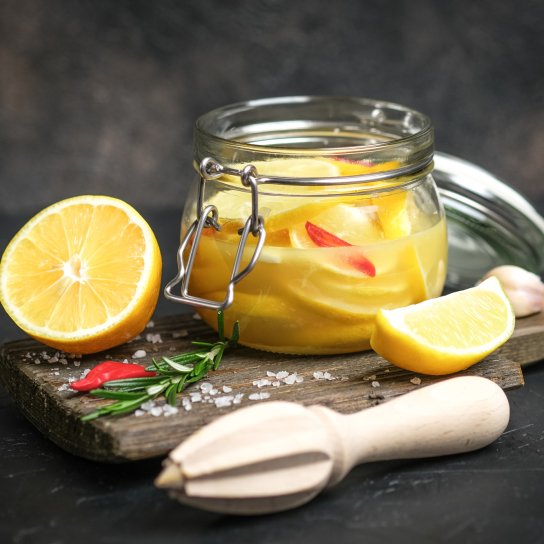 Консервовані лимони в олії