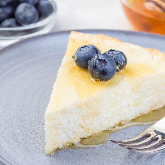 Сирна запіканка з лохиною