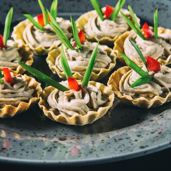 Кошики зі скумбрією