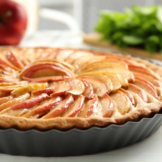 Яблучний тарт з мигдальним кремом