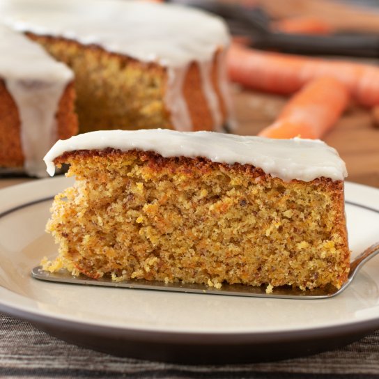 Морквяний кекс з глазур'ю