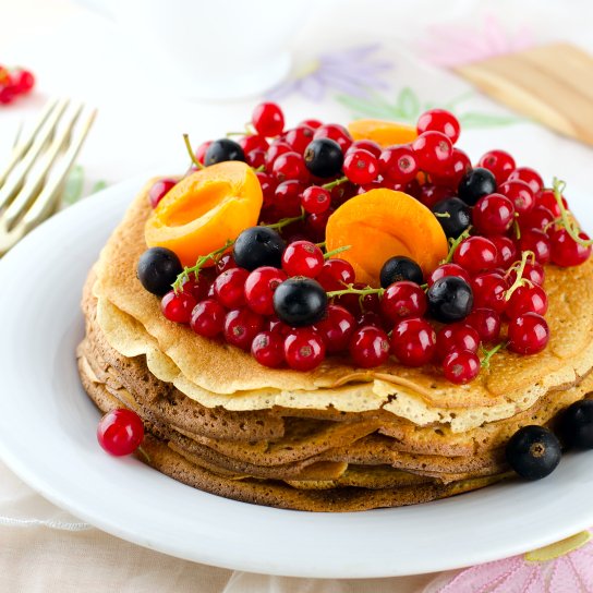 Оладки з абрикосами