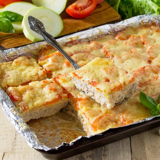 Рибна запіканка з кабачками та рисом