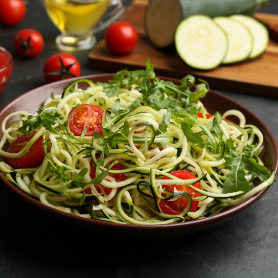 Кабачкова паста з помідорами та сиром