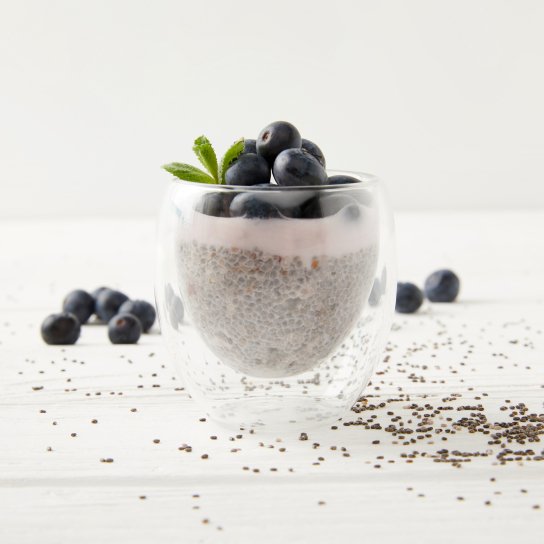 Чіа пудинг на мигдальному молоці
