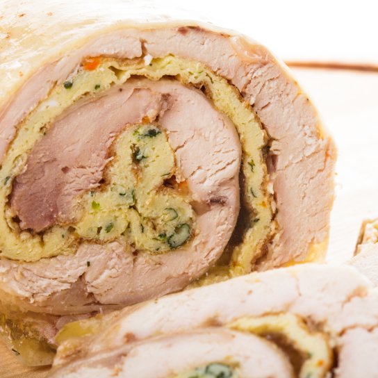 Святковий м’ясний рулет