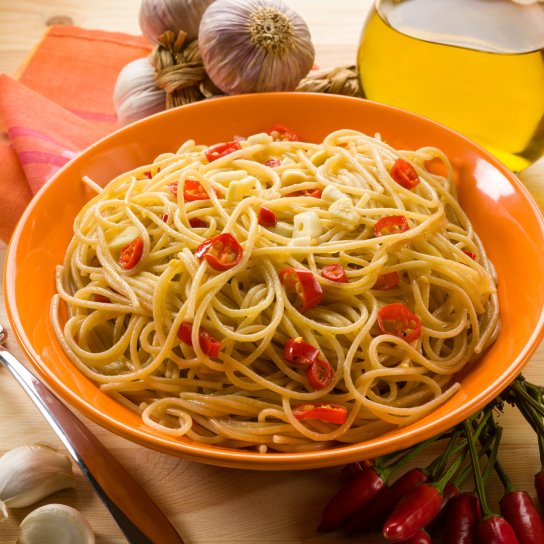 Спагеті з перцем чилі