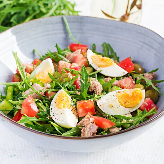 Салат з горбушею і овочами