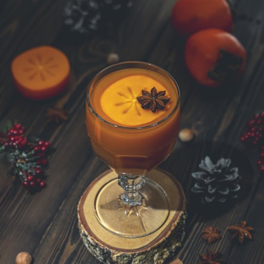 Ромовий пунш із хурмою