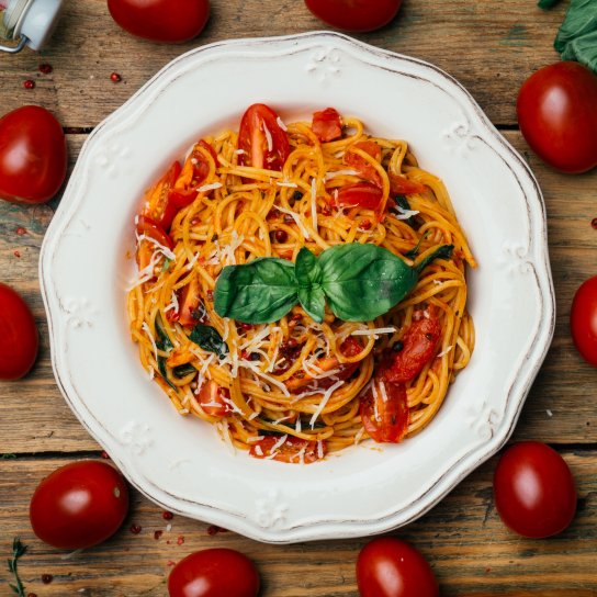 Спагетти помодоро