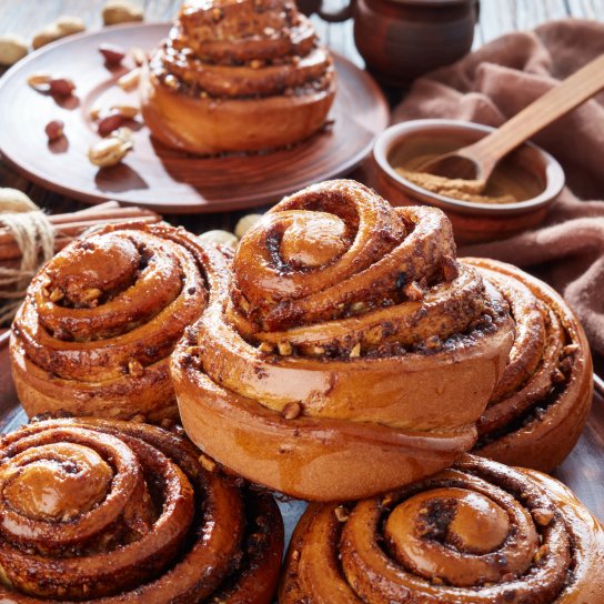 Синабони з корицею